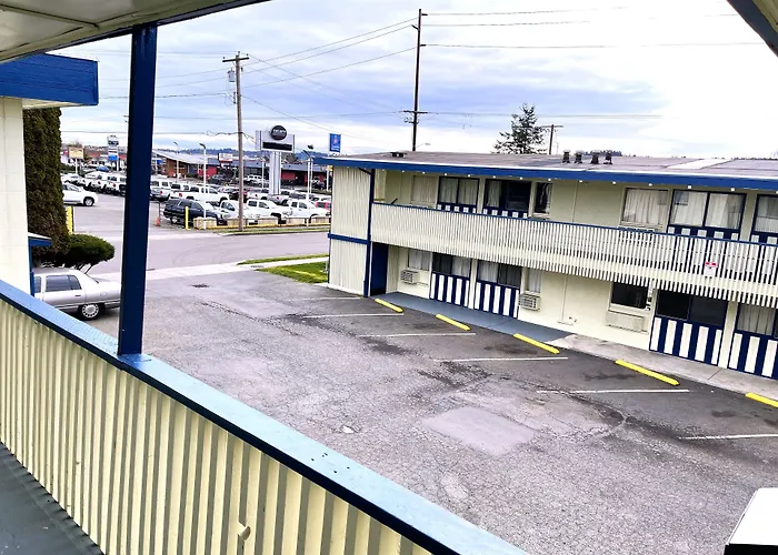 Royal A Motel