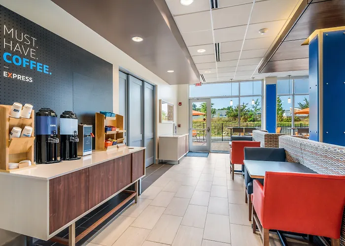 Holiday Inn Express & Suites - Asheboro By Ihg