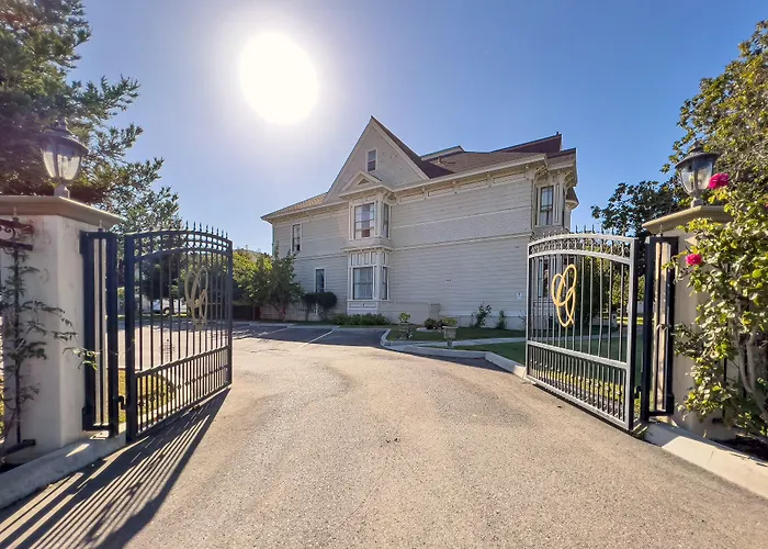 Chateau Coralini
