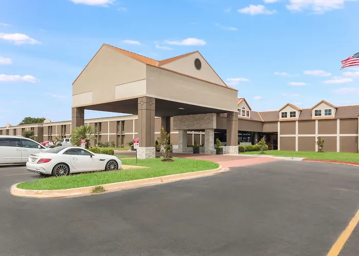 Lebossier Hotel