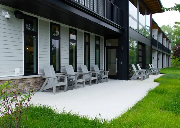 Watershed Hotel