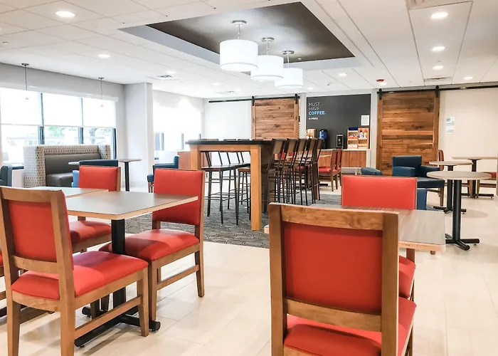 Holiday Inn Express Statesboro By Ihg