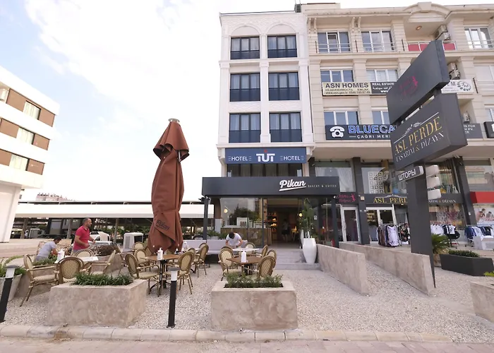 Tut Hotel