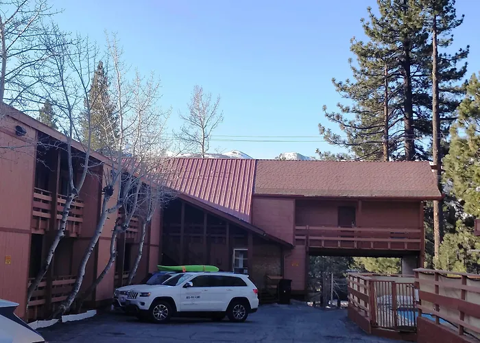 Ventura Grand Inn