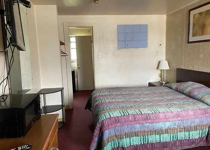 Beaver Falls Motel