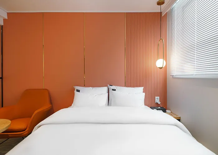 No 25 Hotel Dongam Branch