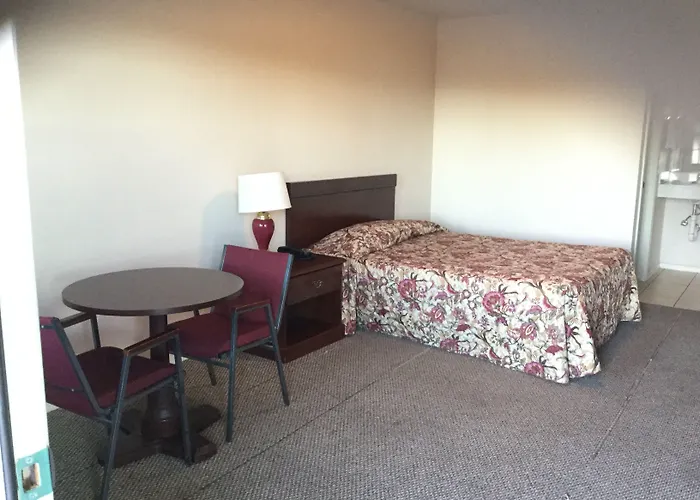 Americana Inn