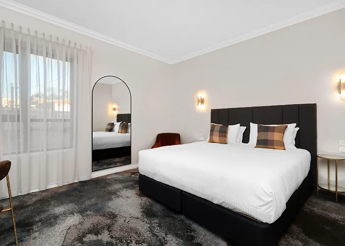 St Hugh Hotel Wagga Wagga