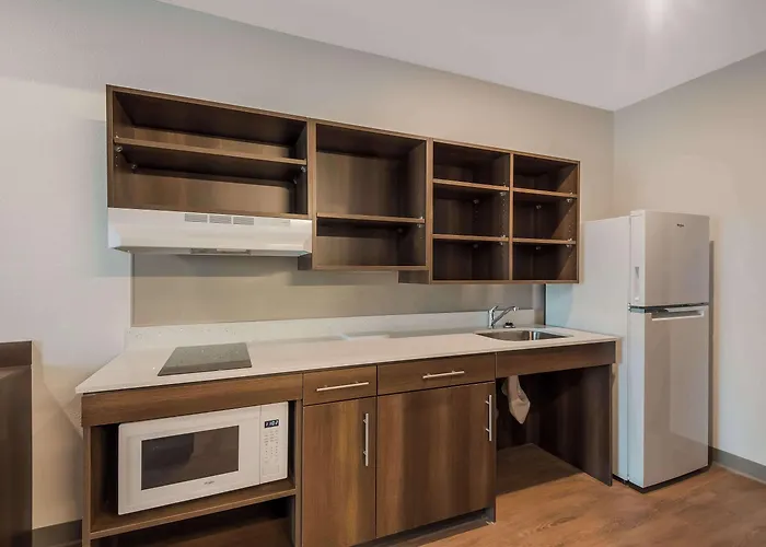 Woodspring Suites Bellflower - Los Angeles