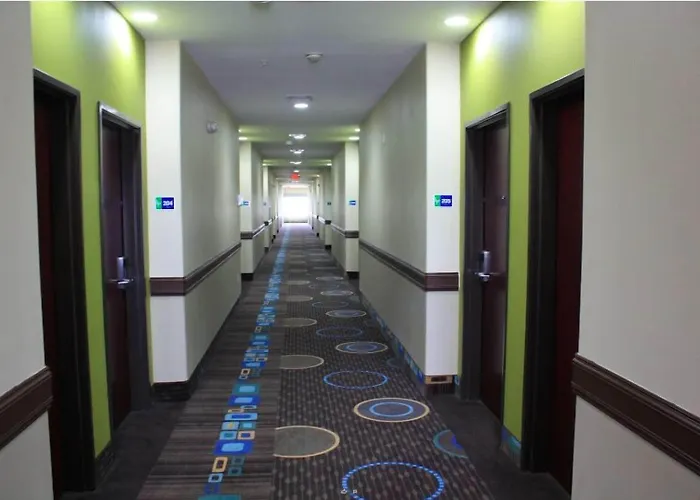 La Plaza Inn And Suites - Freer Tx