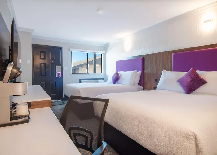 Coast Courtenay Hotel