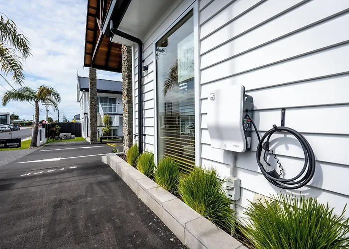 Newina Rotorua