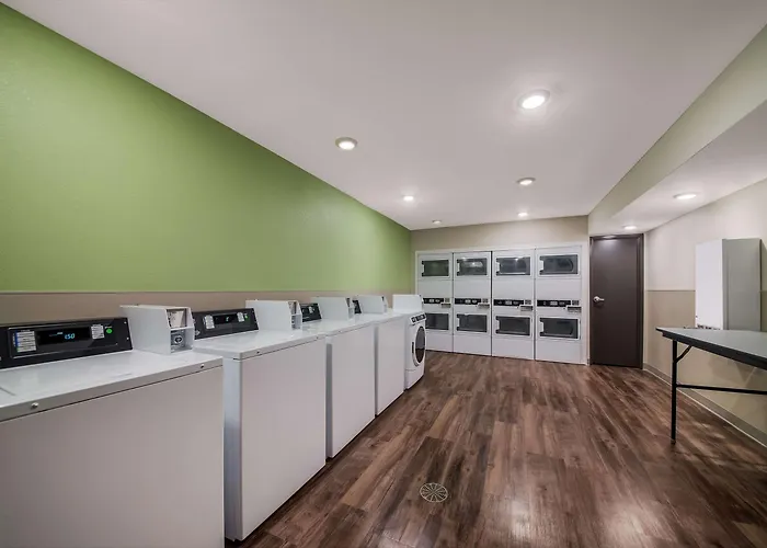 Woodspring Suites Inverness