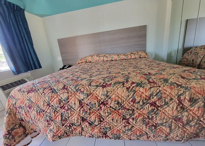 Maxim III Motel