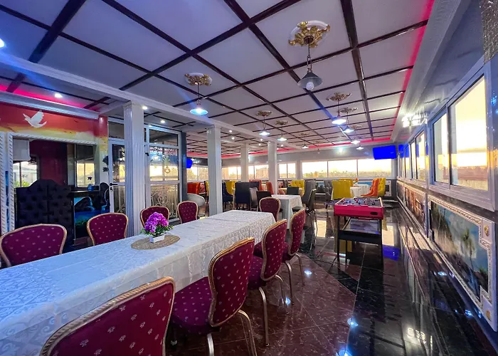 Hotel The Place