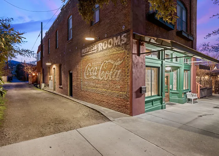 The Peerless Hotel