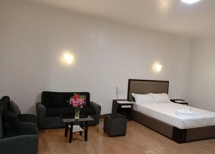 Meaco Royal Hotel- Lucena