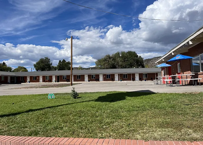 Sunglow Motel