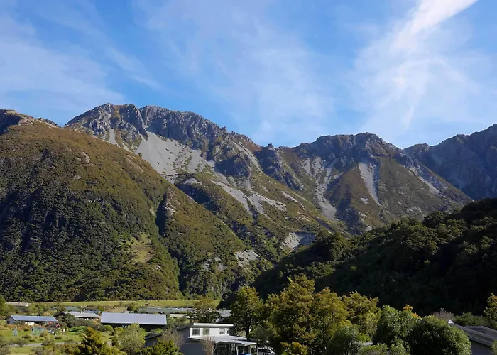 Mt Cook Lodge And Motels