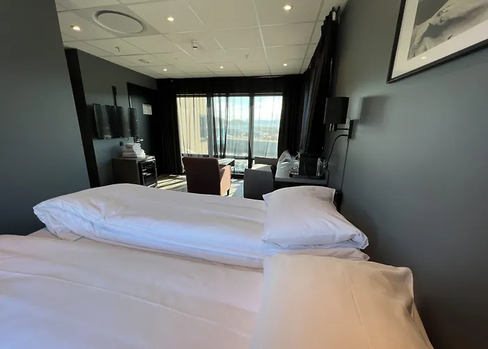 Arctic Sea Hotel
