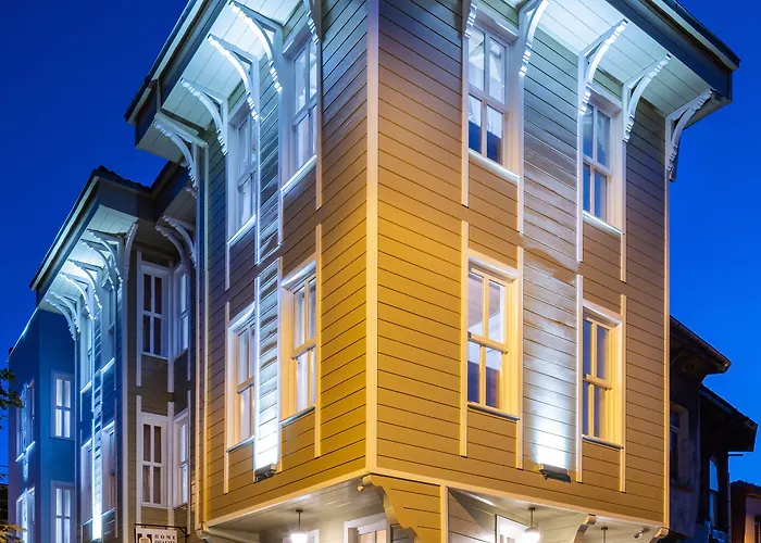 Home Quality Hotel