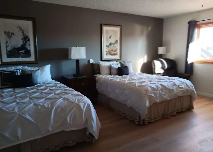 Furnas County Lodging