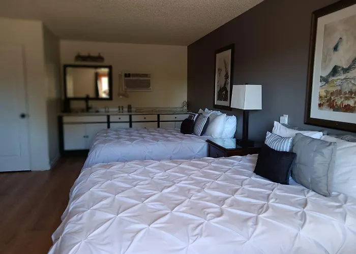 Furnas County Lodging