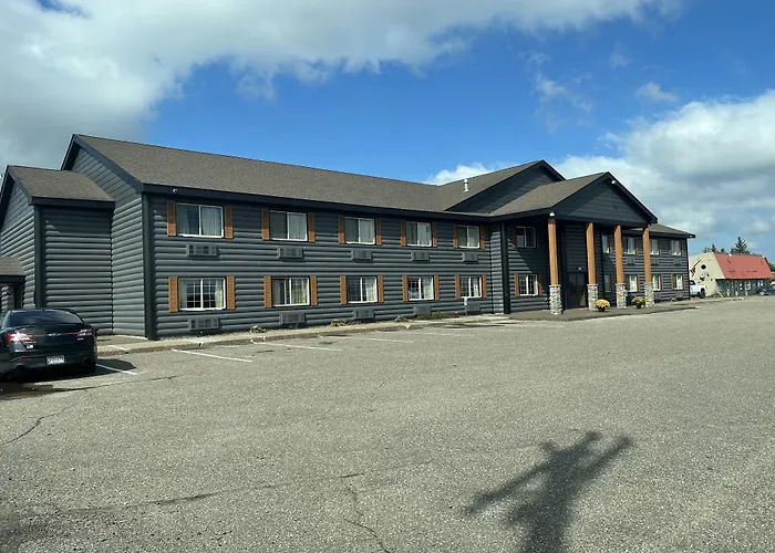 Crossroads Hotel