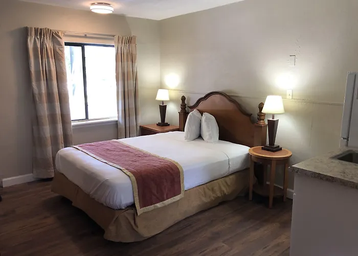 Ocala Cove Motel