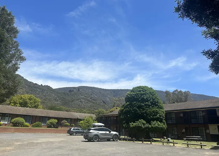 Country Plaza Halls Gap