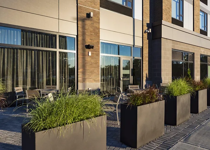 Holiday Inn Express - Boston Logan Airport - Revere By Ihg