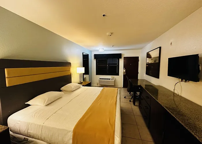 Casa Blanca Hotel - Cypress, Buena Park