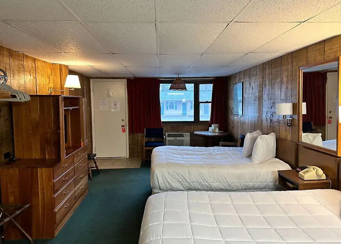Maple Leaf Inn Lake Placid