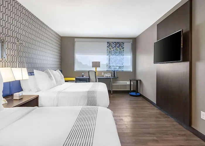 Glo Best Western Savannah-Gateway I-95