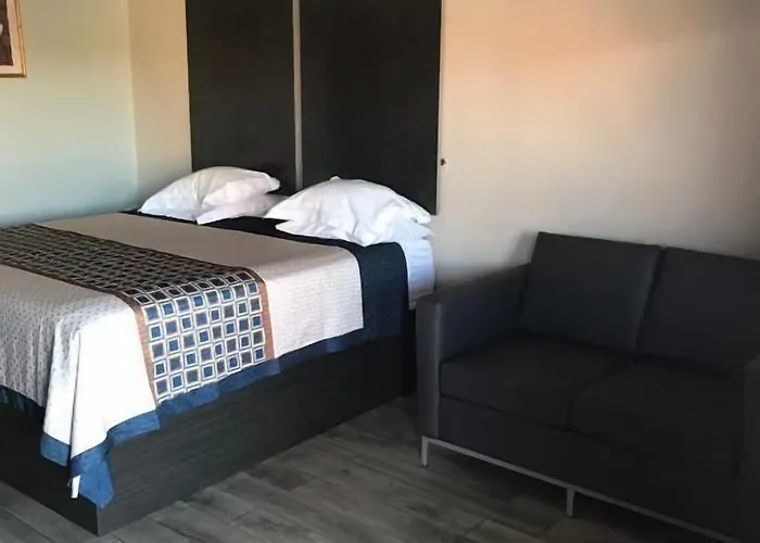 Southtown S.A. Inn