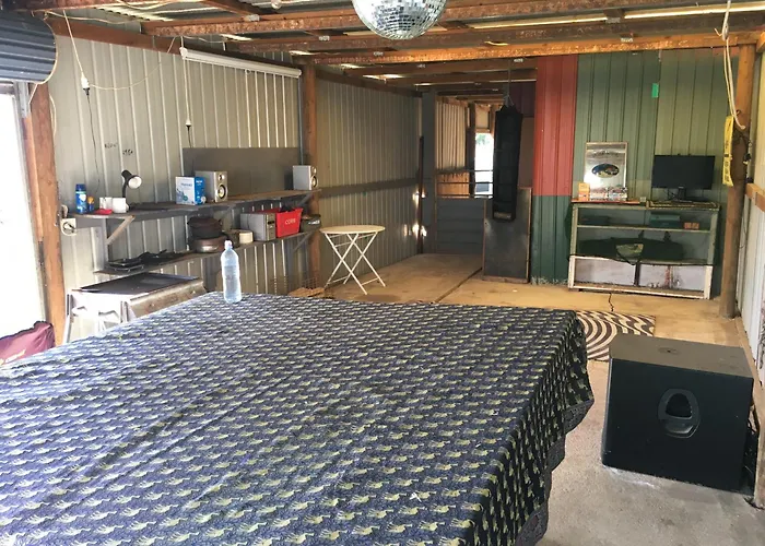 3 Campsites Only For Self Contained Motor Homes Rvs Only! Byo Toilet And Bed! Dido Spirit Of Tasmania Stopover