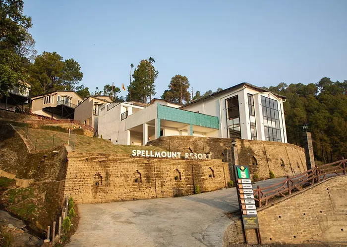 Spellmount - Himalayan View Infinity Pool Resort In Kausani