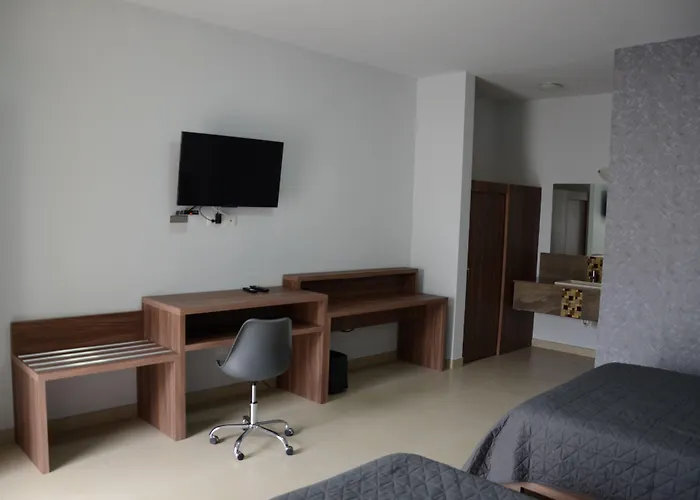 Hotel Monarca