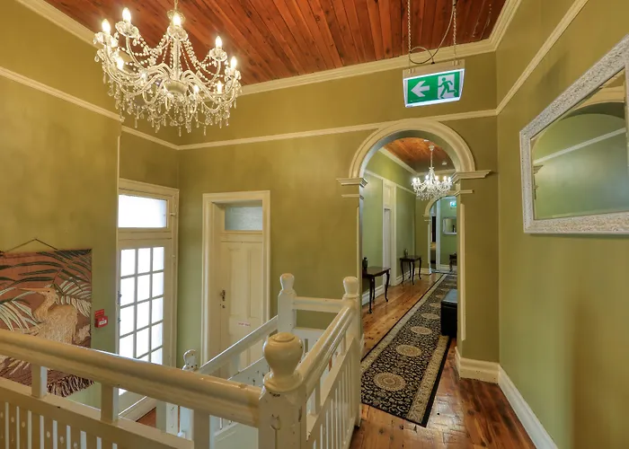 Commercial Travellers House