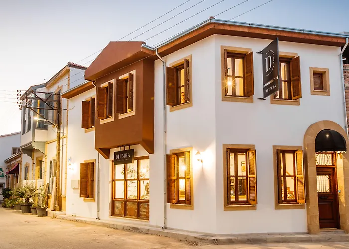 Djumba Hotel & Cafe