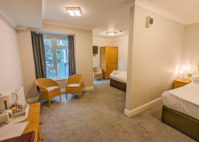 The Grove Hotel