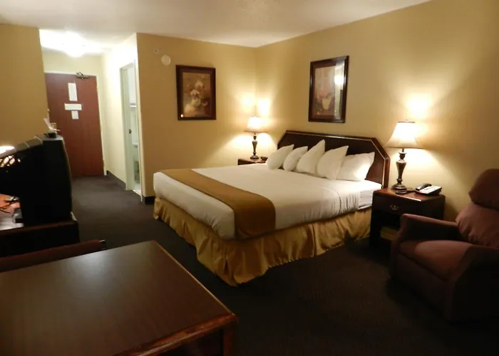 Bay Inn & Suites Troy