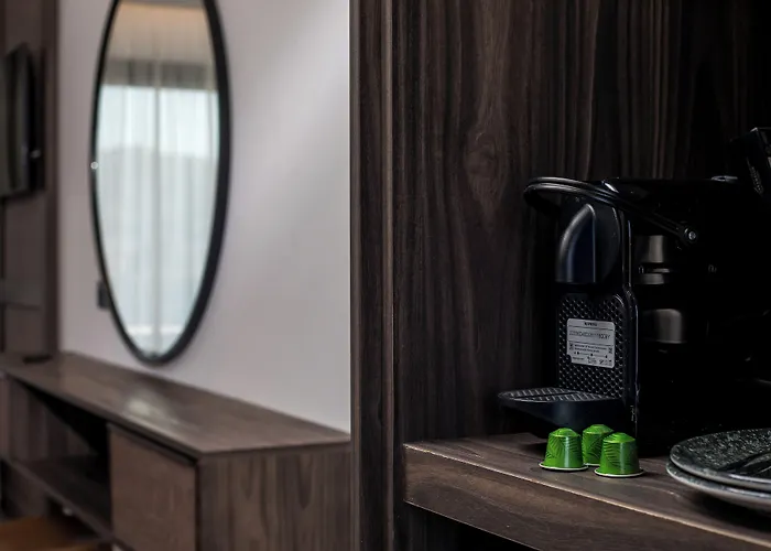 Vanik Suites
