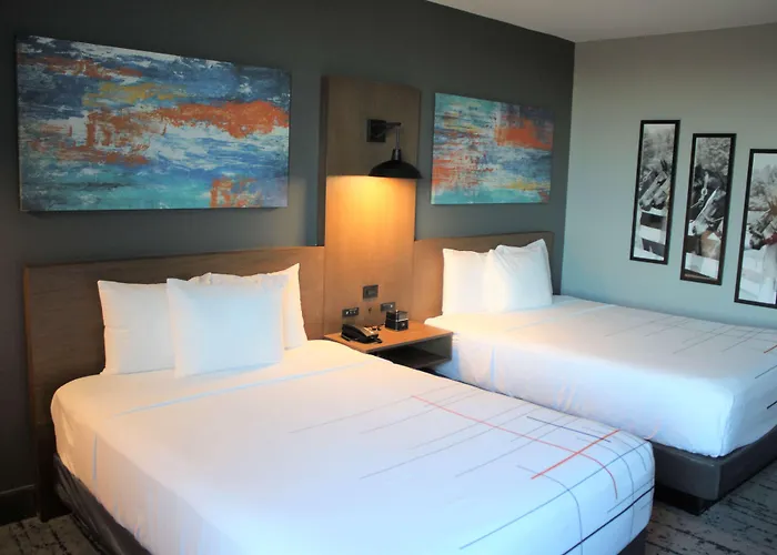 La Quinta Inn & Suites By Wyndham Bardstown