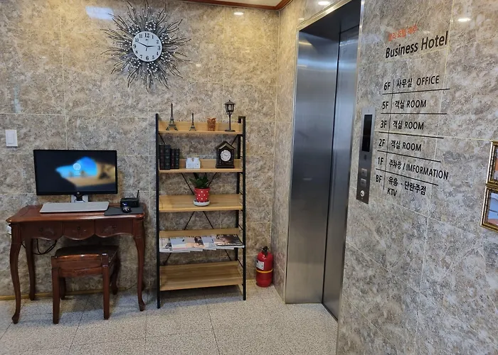 Charlie Hotel Jeju
