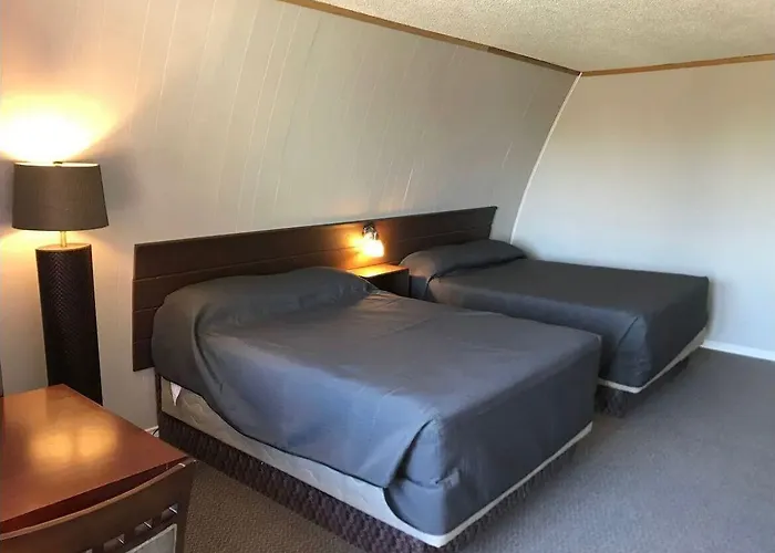 The Little Chalet Motel
