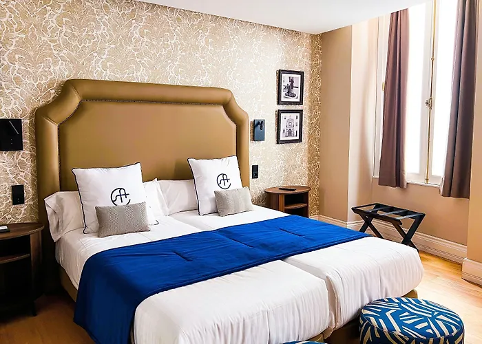 Boutique Hotel Cordial Plaza Mayor De Santa Ana