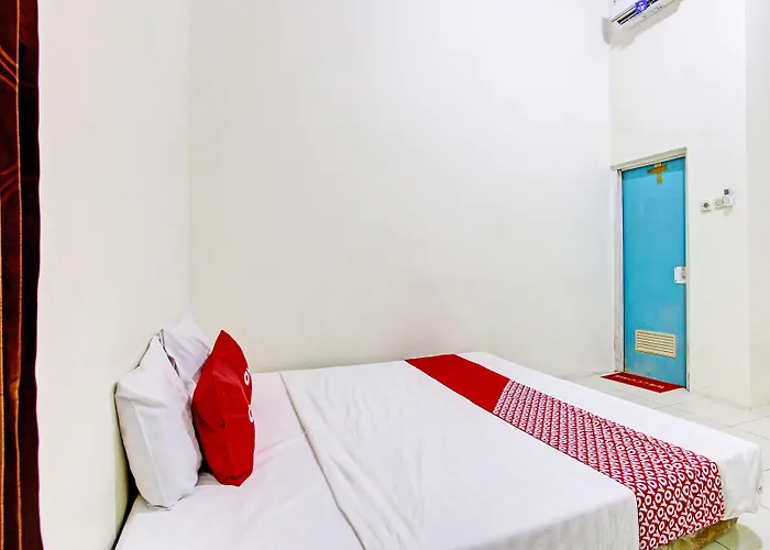 Oyo 93208 Guest House Cemara 2