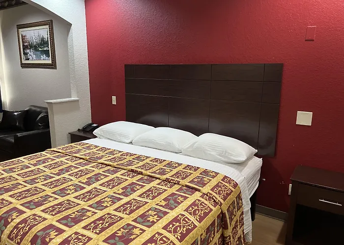 Scott Inn & Suites - Downtown Houston