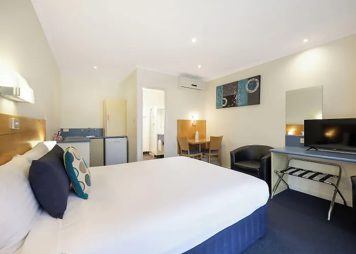 Hamilton Townhouse Motel